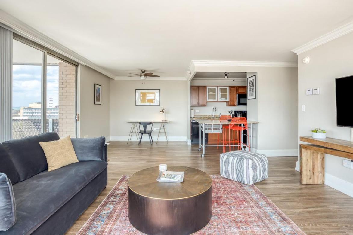 Cozysuites 800 Tower 1Br With Gym! 10 Louisville Exterior photo